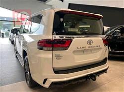 تۆیۆتا لاند کروزەر